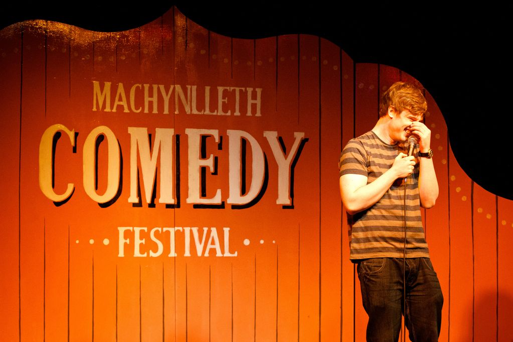 f4169_Mach-Comedy