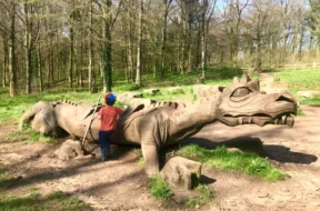 Fforest-Fawr-Tongwynlais-new-sculptures-1.jpg