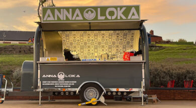 anna-loka-van