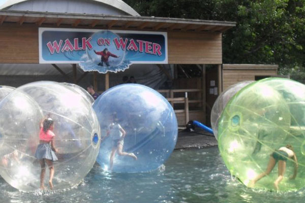 Heatherton World of Activities –  Giant inflatable jumping pillows