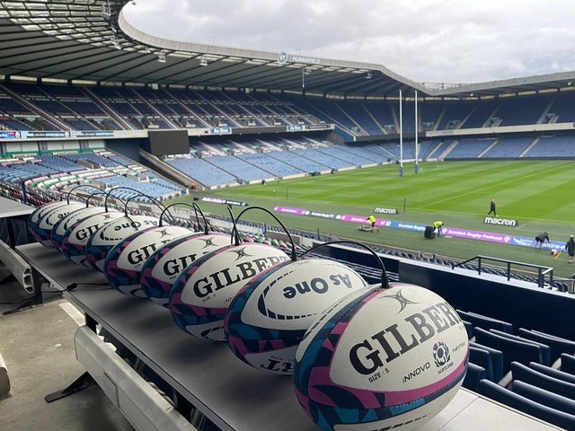 Smart balls on charge