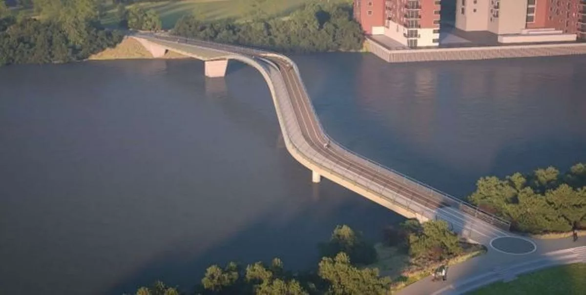 Cardiff-council-wants-to-build-a-pedestrian-and-cycle-bridge-over-the-River-Taff-connecting-The-Mar