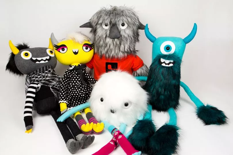 Felt Monsters – Learn how to make these colourful monsters
